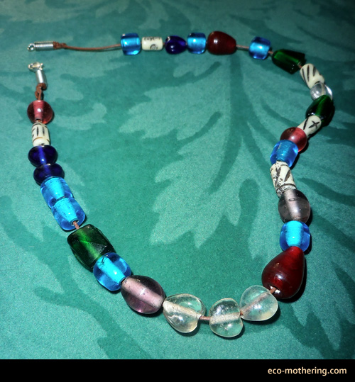 labor-necklace