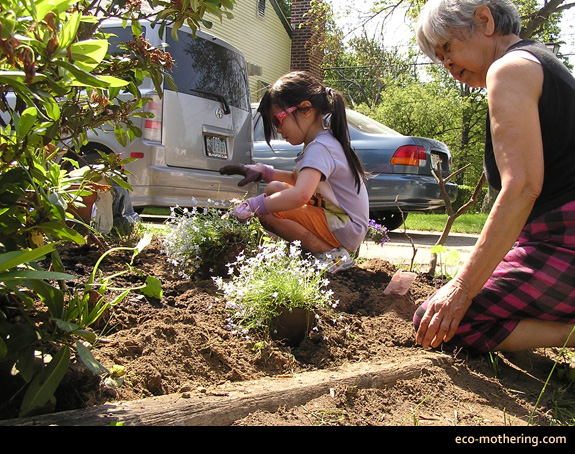 sofie-lola-gardening