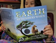 Review of the eco-themed children's book, Earth Remember When by Dawn Wynne | Eco-Mothering.com