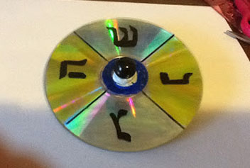 craft-CD-dreidel